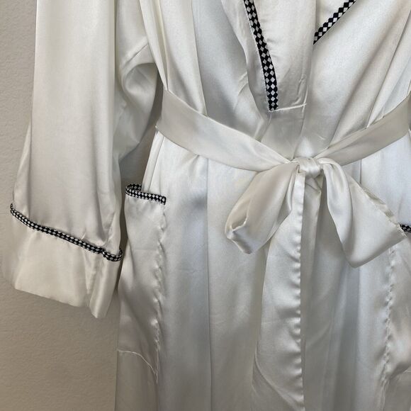 Vintage Victoria's Secret Ivory Satin Robe Black Trim Belted XS/S Bride To Be - Picture 5 of 11